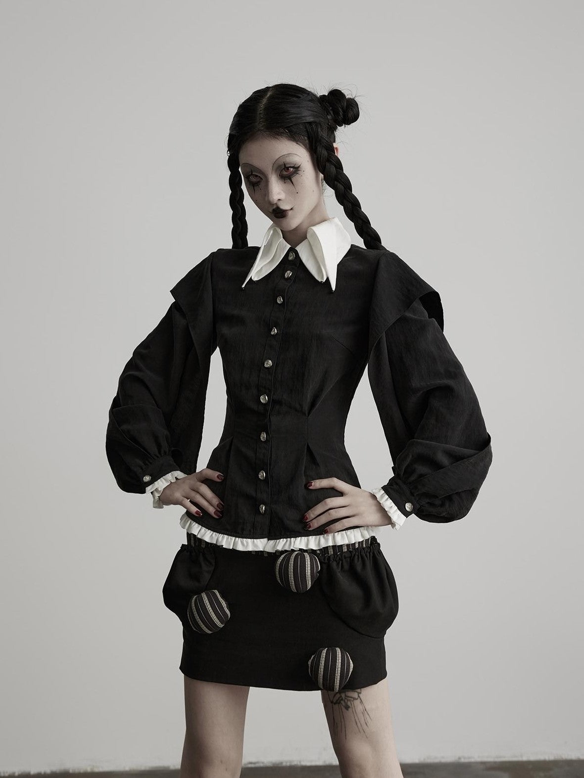 INDULGE Black White Ruffled Pointed Collar Tailored Women&
