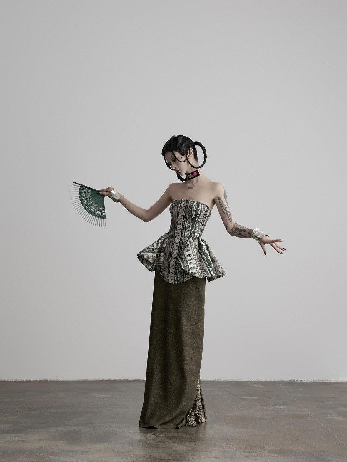INDULGE Bronze Print Pleated Butterfly Women&