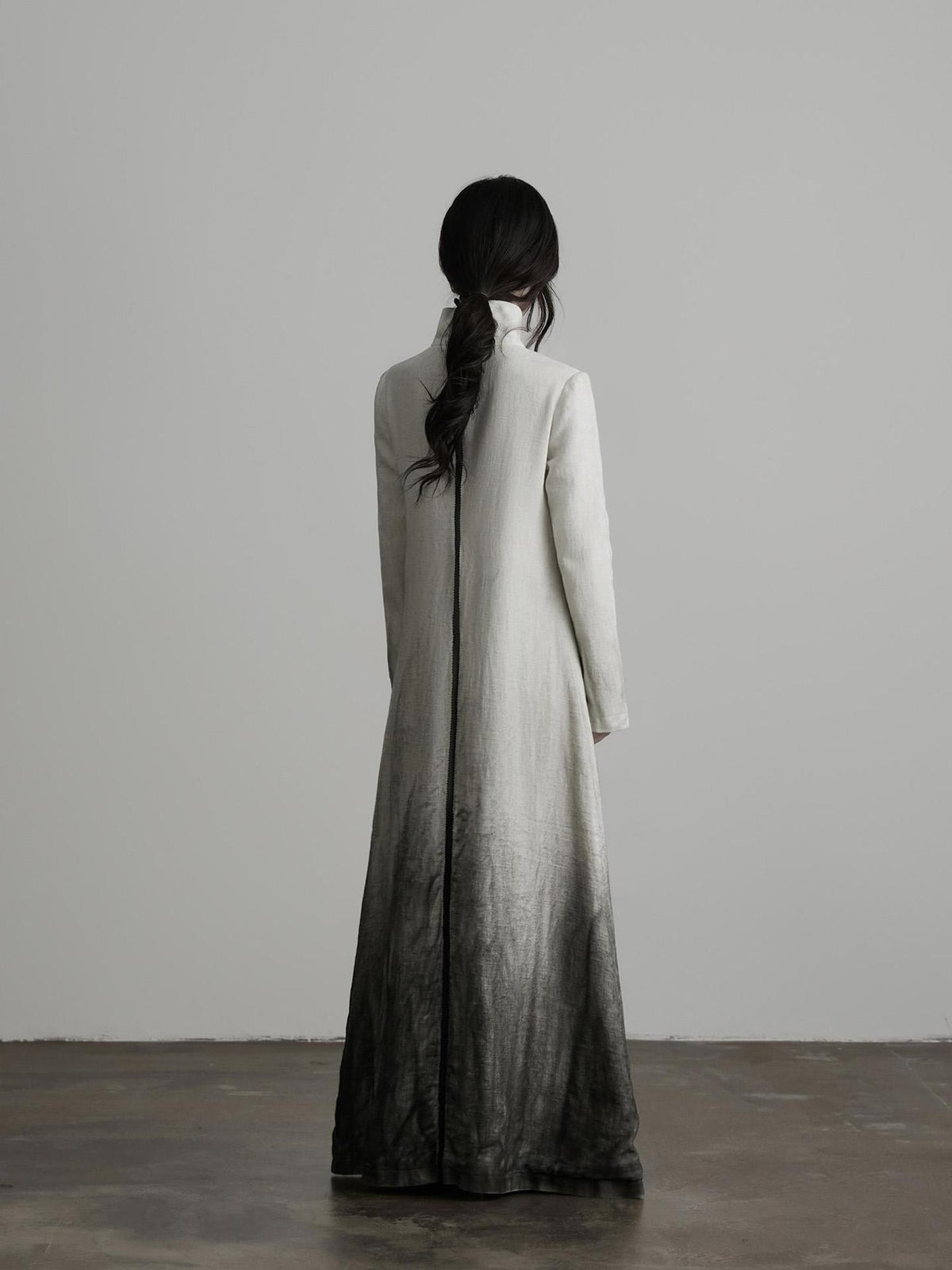 INDULGE Chinese Style Gecko Embroidered Gradient Dyed Women&
