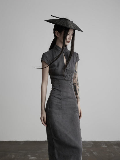 INDULGE Dark Embroidered Stand Collar Cutout Waist Women&