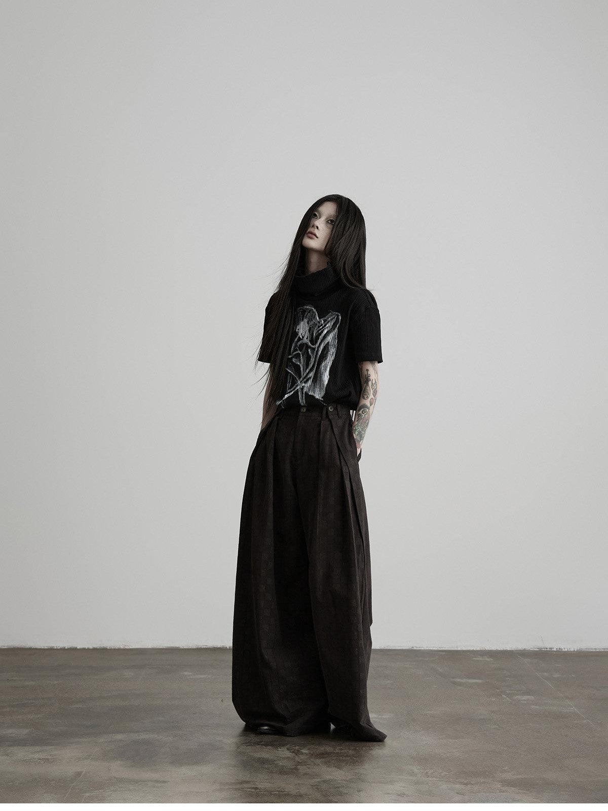 INDULGE Dark Plaid Pockets Sculpted Cut Women&
