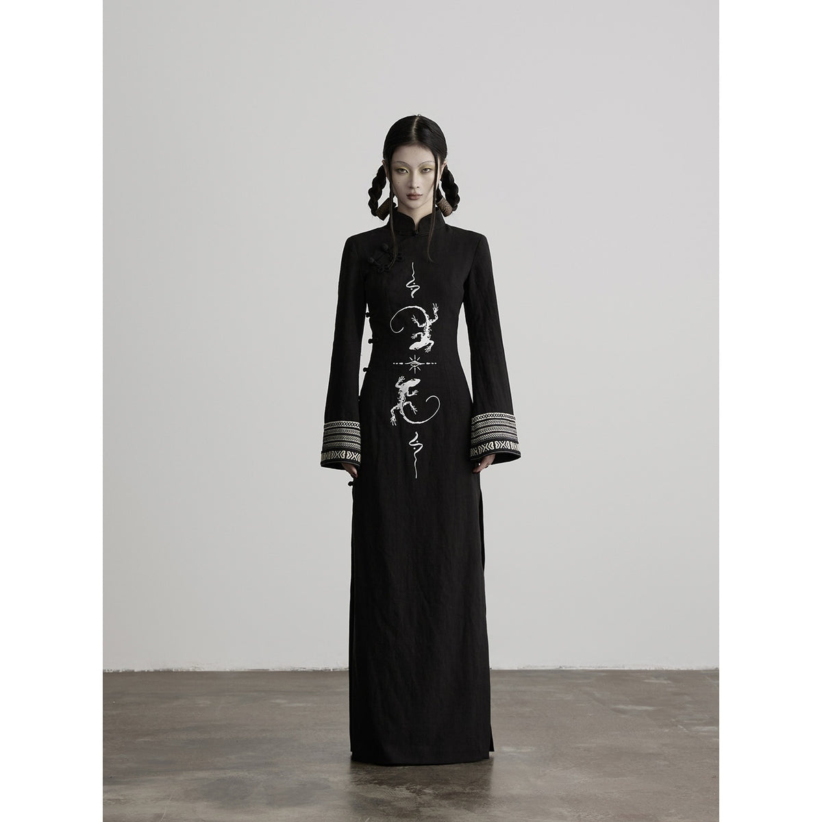 INDULGE_Embroidered_Stand_Collar_High_Slit_Fitted_Waist_Women&