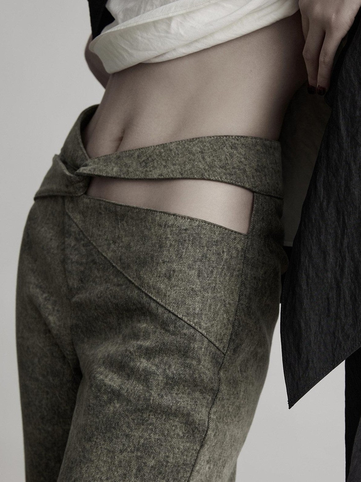 INDULGE Gray Deconstructed Crossover Patchwork Women&