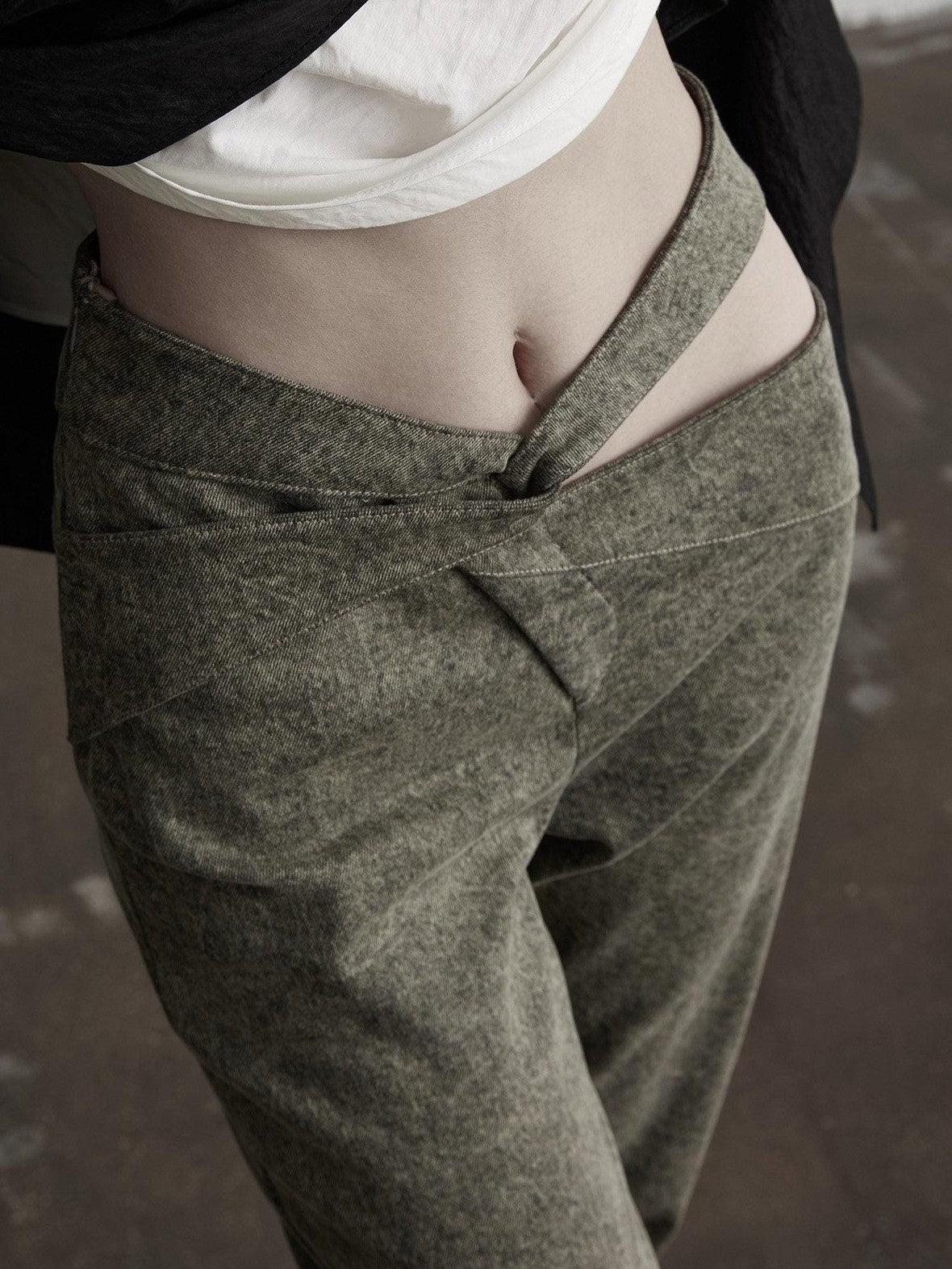 INDULGE Gray Deconstructed Crossover Patchwork Women&