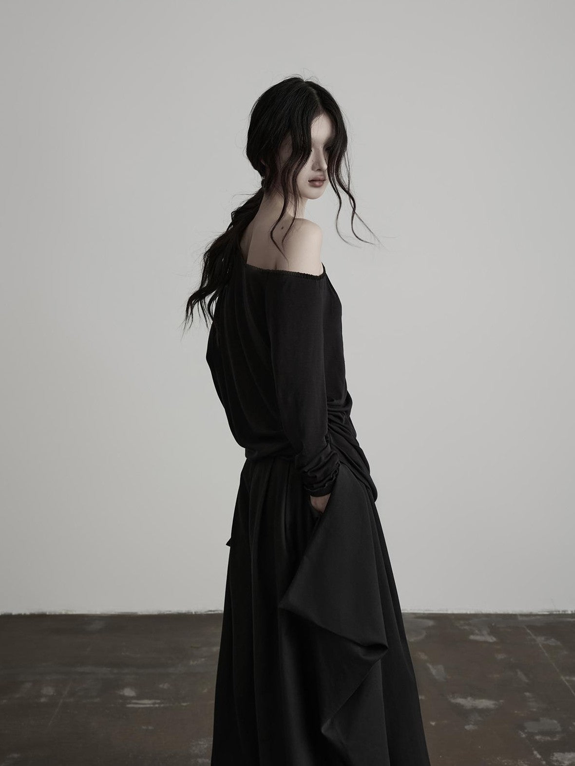 INDULGE Hollow Out Beaded Twisted Asymmetric Shoulder Women&