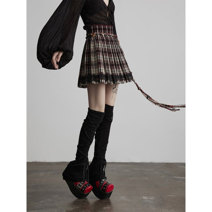 INDULGE Non Deforming Lined Lace Aline Slim Mid Waist Women Black Pleated Skirts