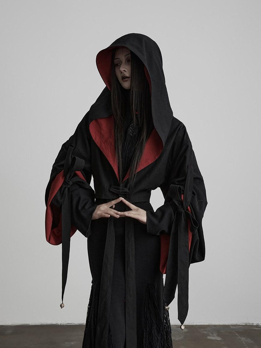 INDULGE Shape Retaining Hooded Gothic Colorblock Tie Front One Size Black Cape Coats