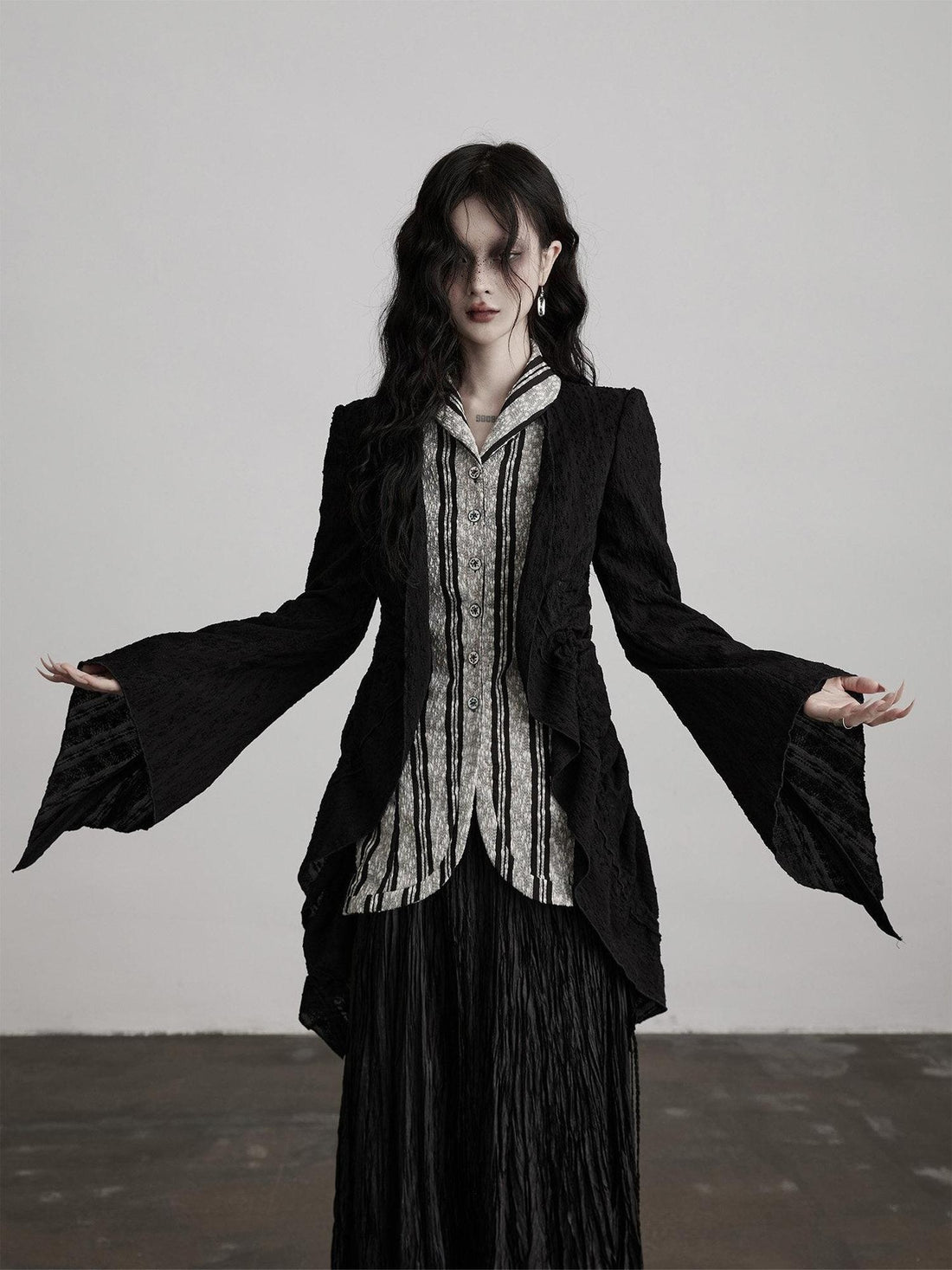 INDULGE Shape Retaining Relaxed Faux Two Piece Cardigan Women Striped Black Blouses
