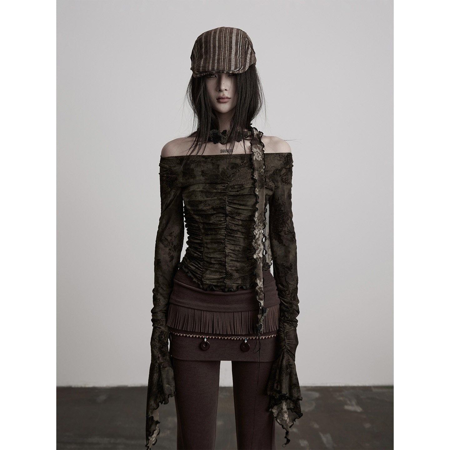 INDULGE_Soft_Breathable_Dark_Gothic_Lace_Bardot_Women_Rose_Green_Off-Shoulder_T-Shirts_MISSTT