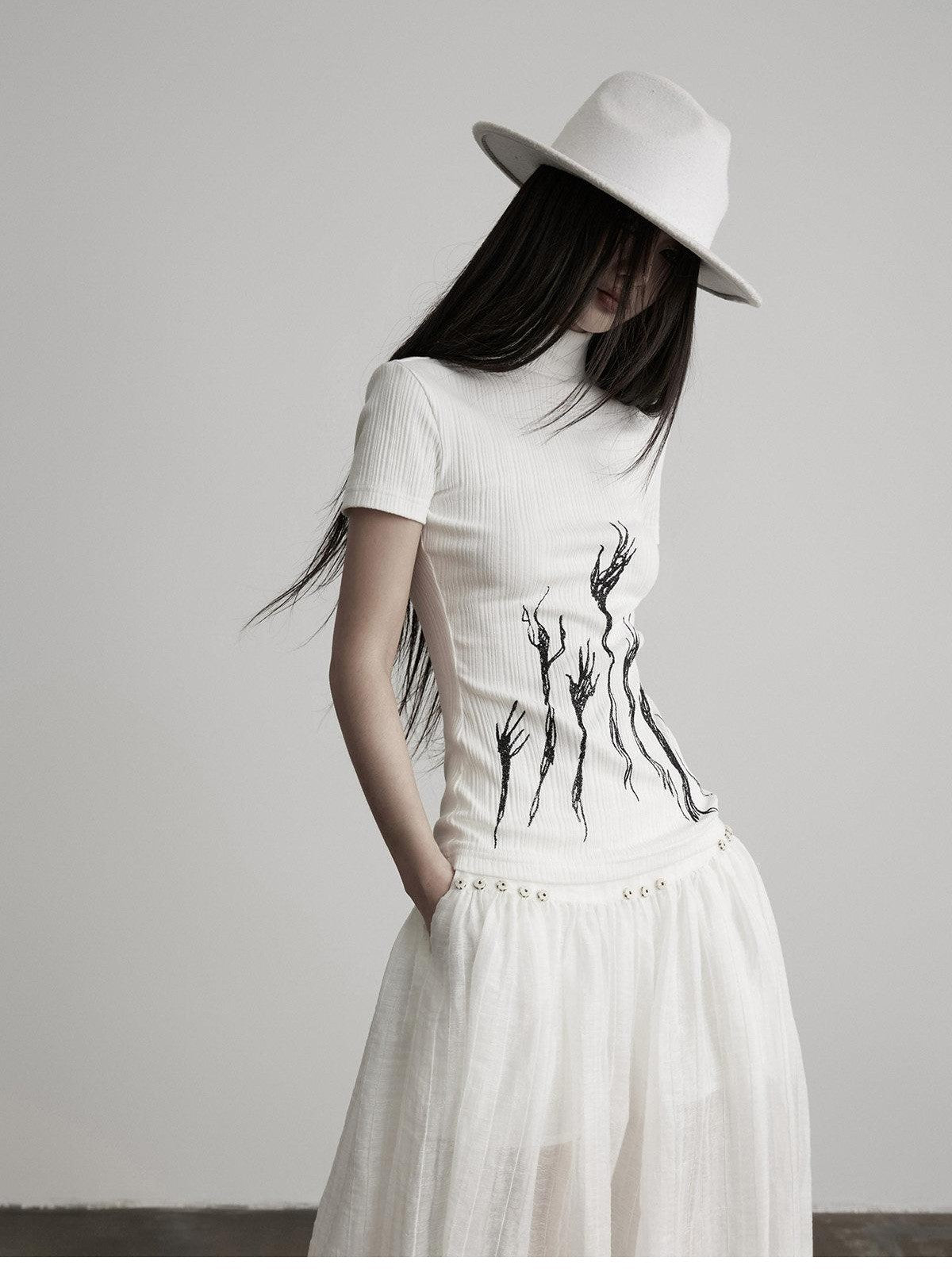 INDULGE White Gothic Embroidered Branch Women&