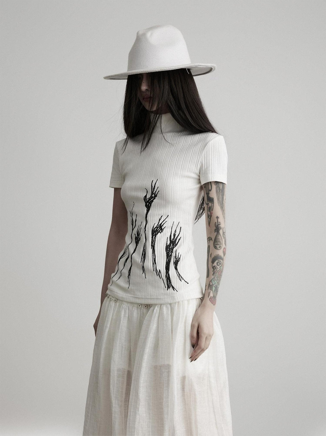 INDULGE White Gothic Embroidered Branch Women&