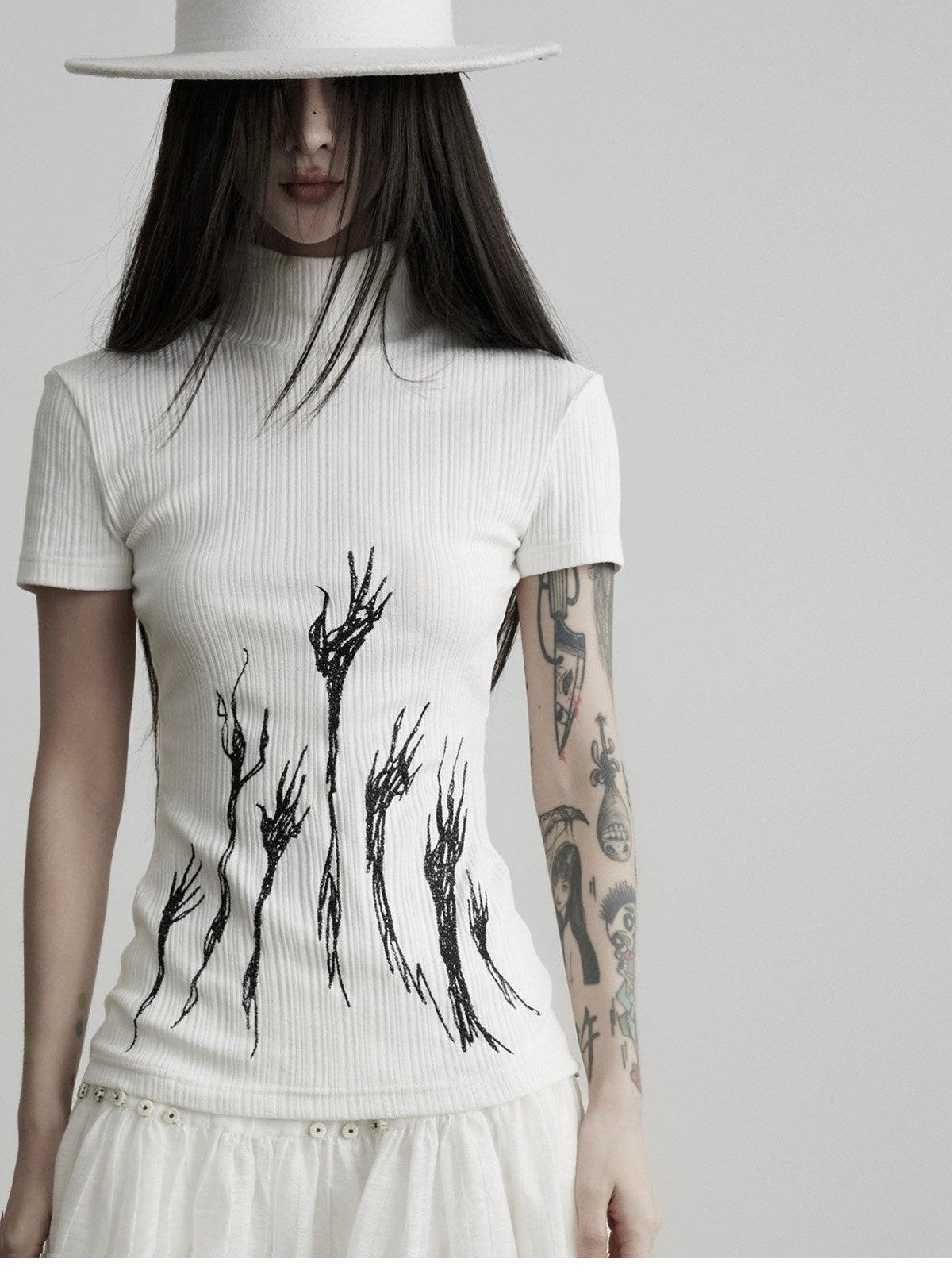 INDULGE White Gothic Embroidered Branch Women&