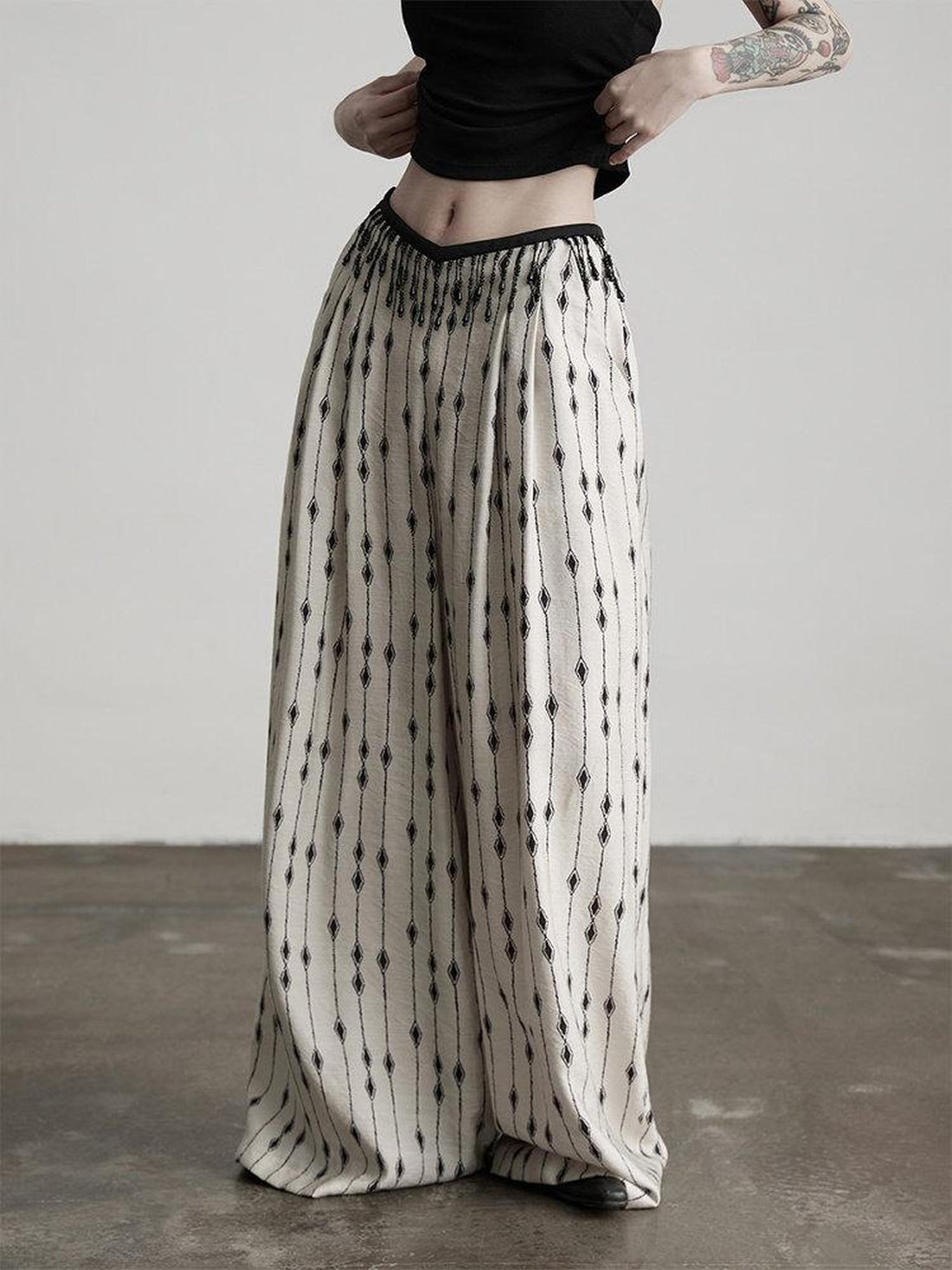 INDULGE Wrinkle Free Minimal Wide Leg Sculpted Tailoring Womens Viscose Chinos