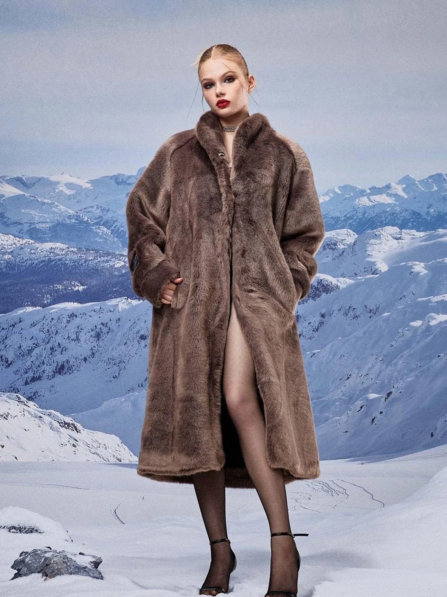 Luxury Long Plush Faux Fur Coat Women Winter Warm