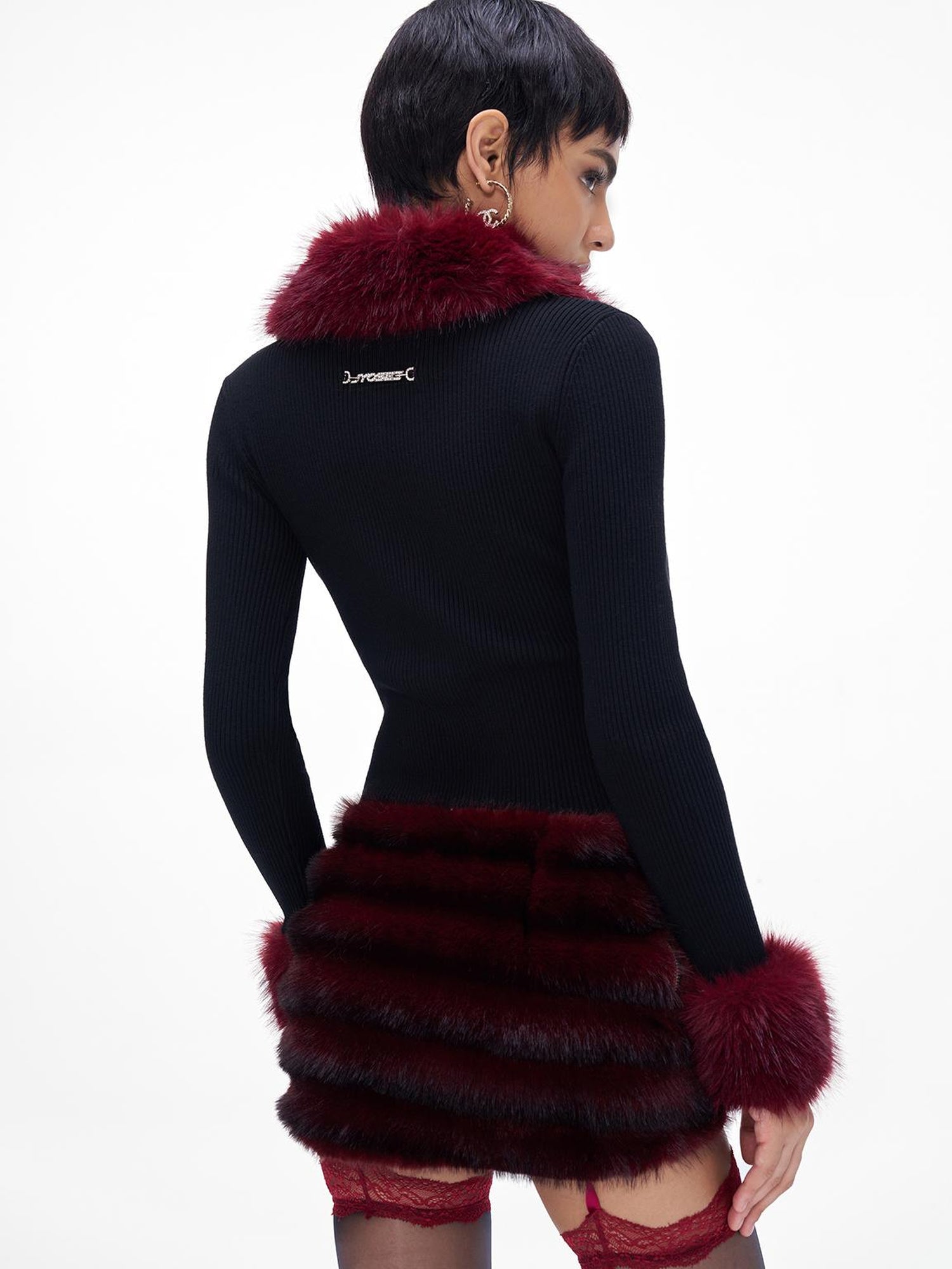 JYOSEI New Year Knit Vest Set with Detachable Fur Trim and Bodycon Skirt