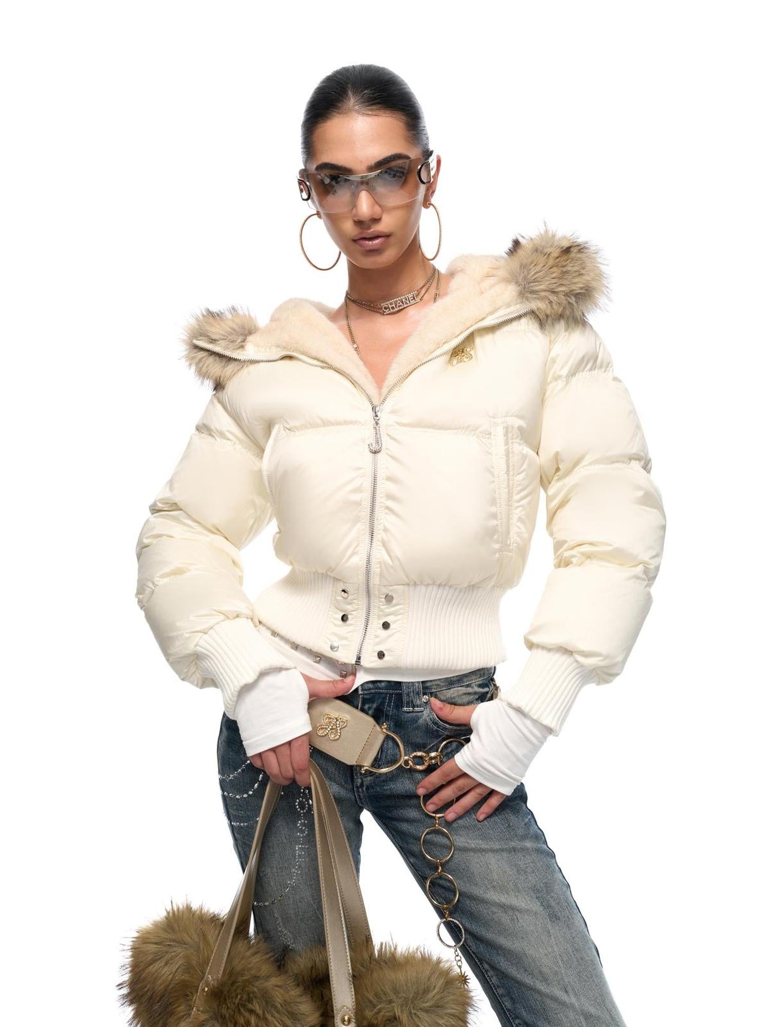 JYOSEI Warm High Waist Hooded Sexy Short Regular Fit Women 85% White Duck Down Coat