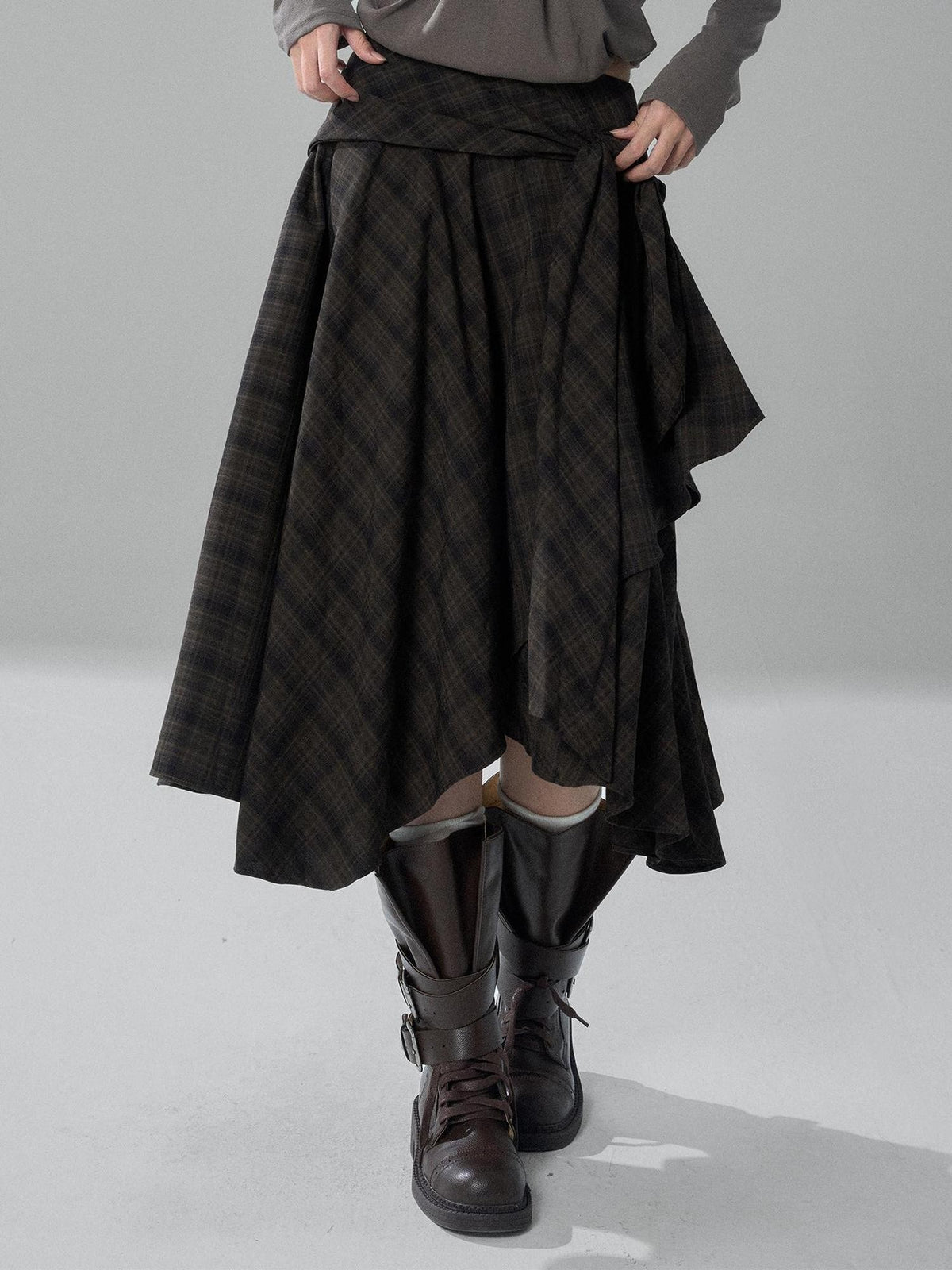 LADYGHOST Black Grey Artistic Asymmetric Plaid Lace Up Women&
