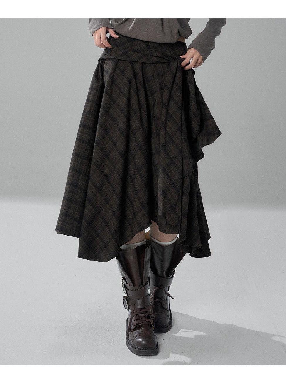 LADYGHOST Black Grey Artistic Asymmetric Plaid Lace Up Women&
