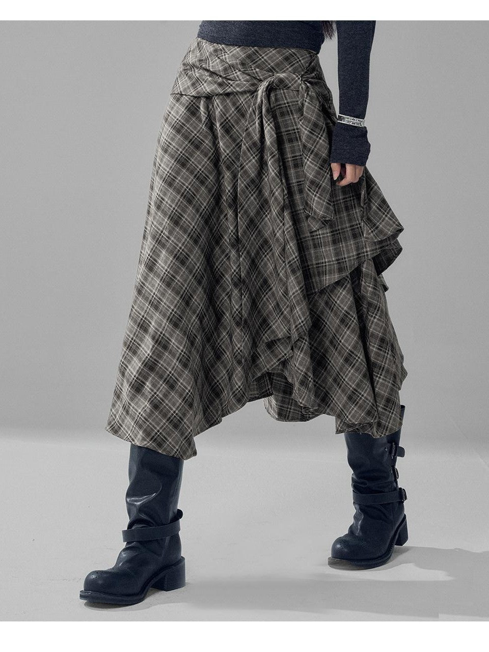 LADYGHOST Black Grey Artistic Asymmetric Plaid Lace Up Women&