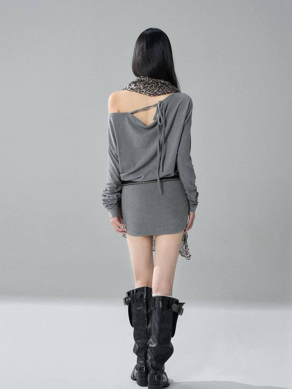 LADYGHOST Black Off Shoulder Long Sleeve Knit Slim Fit Women&