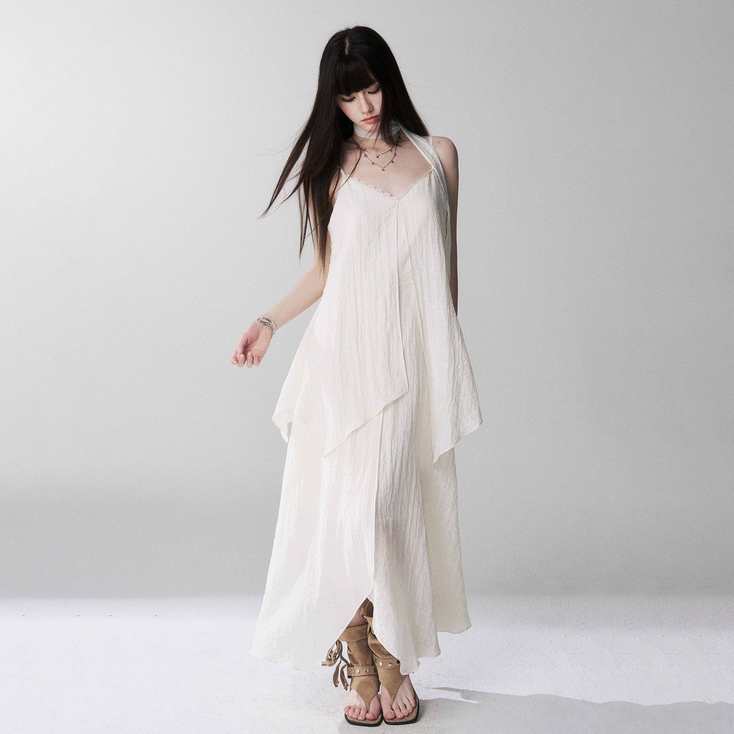 LADYGHOST_Ethereal_Black_Spaghetti_Strap_Slimming_Relaxed_Women&