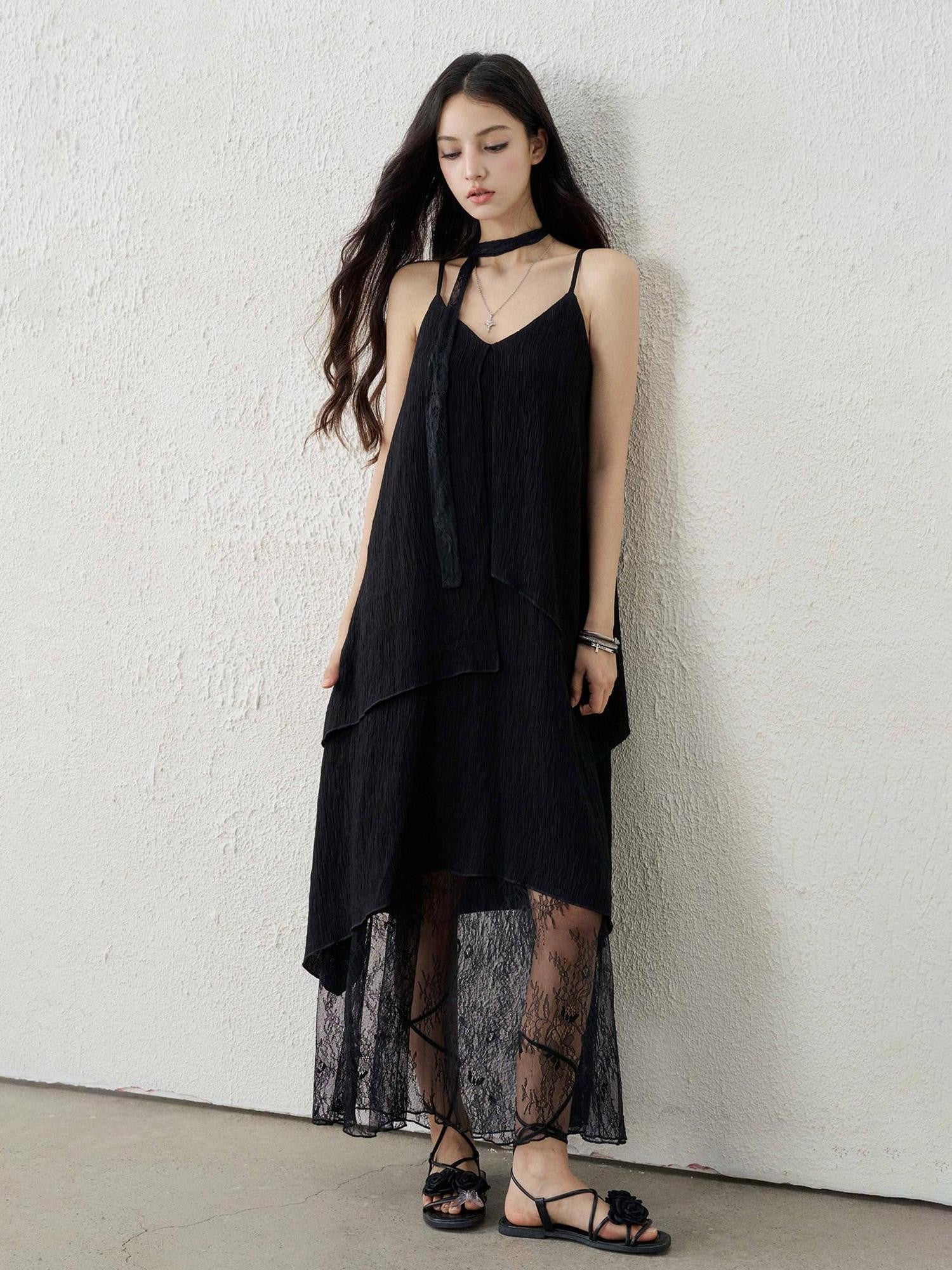 LADYGHOST Ethereal Black V-neck Spaghetti Strap Women&