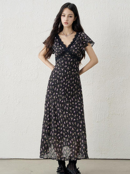 LADYGHOST Ethereal French Black V-neck Floral Women&