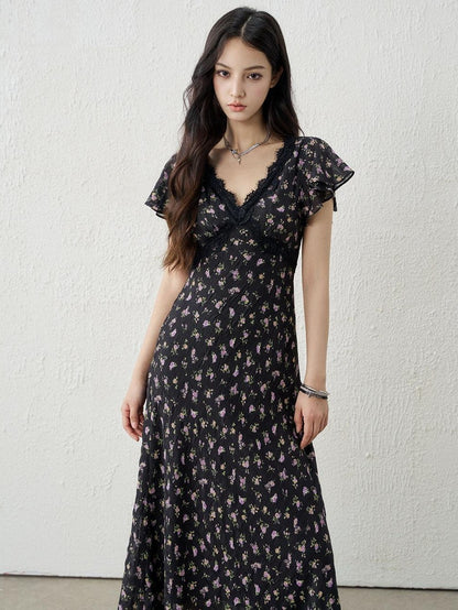 LADYGHOST Ethereal French Black V-neck Floral Women&