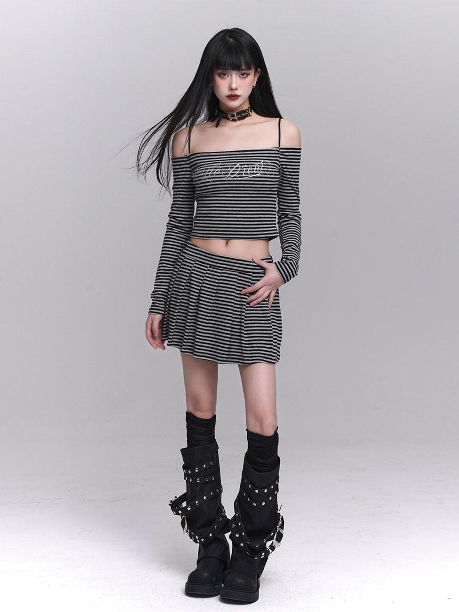 LADYGHOST Ethereal Off Shoulder Designed Figure Flattering Women&