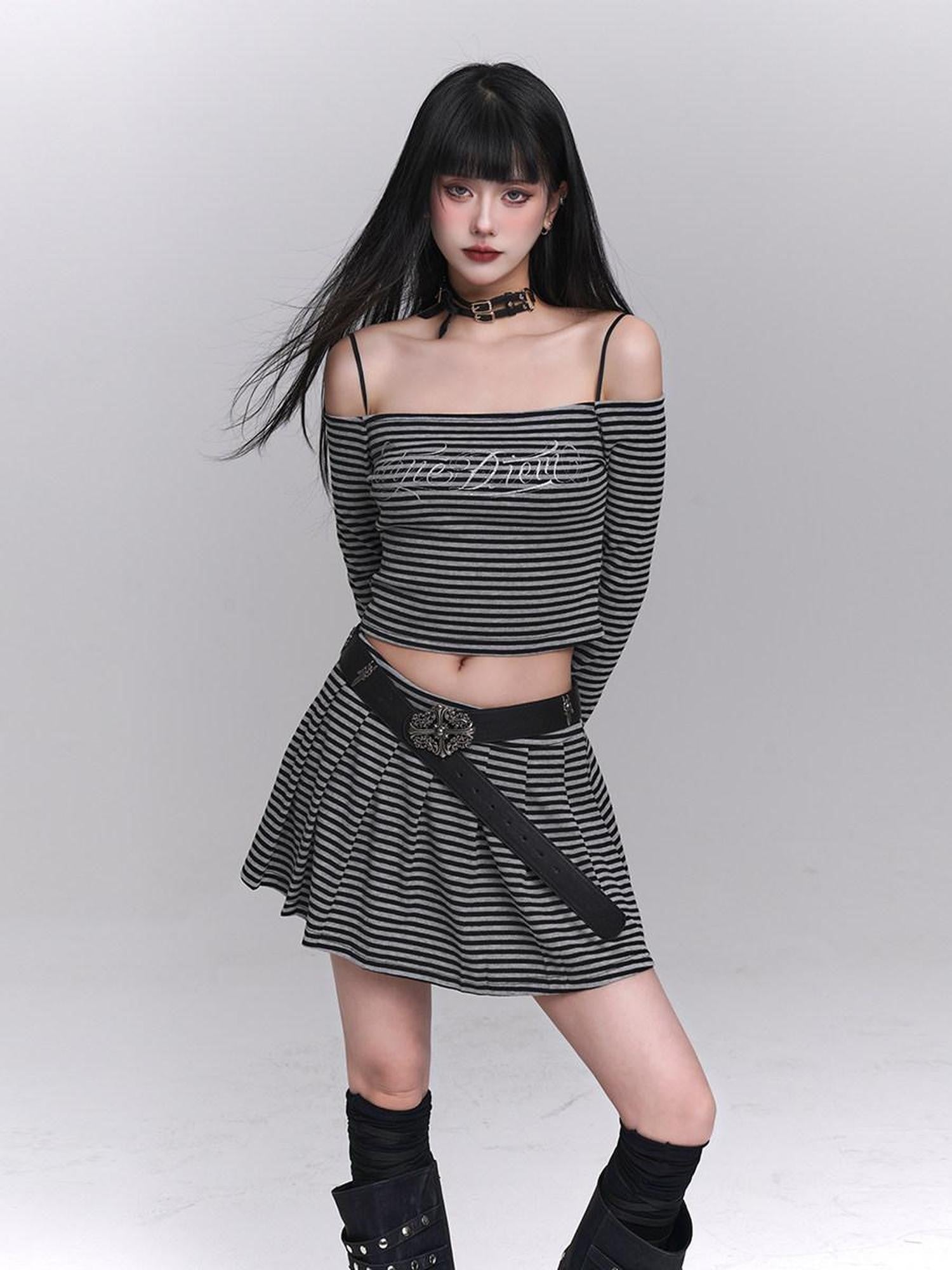 LADYGHOST Ethereal Off Shoulder Designed Figure Flattering Women&