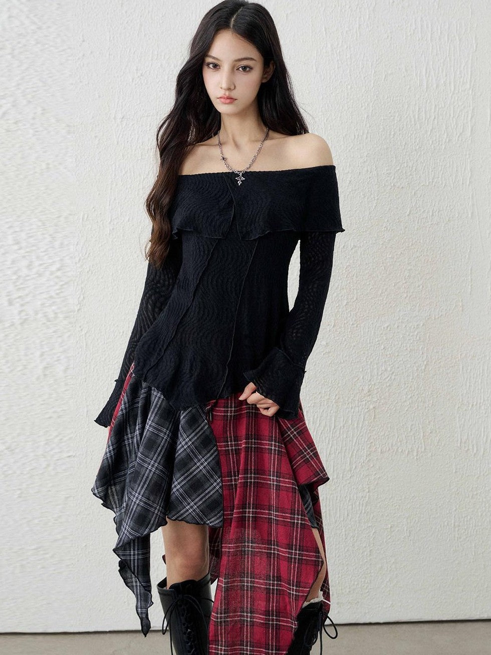 LADYGHOST Ethereal Textured Off Shoulder Women&