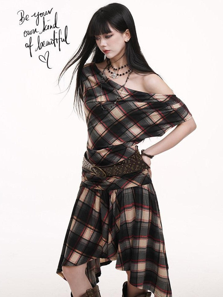 LADYGHOST Ghost Girl Asymmetrical Plaid One Shoulder Women&