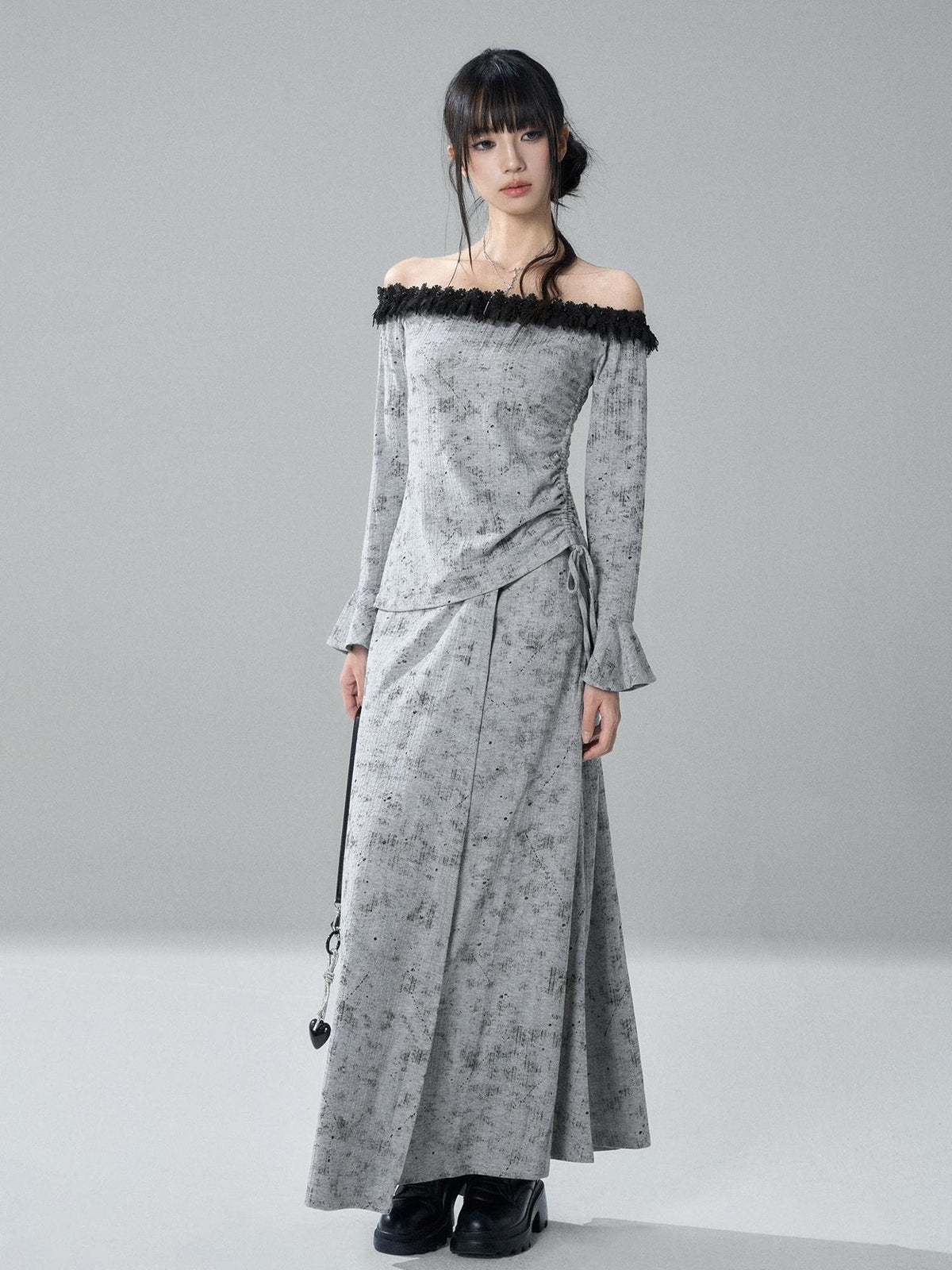 LADYGHOST Ghost Off Shoulder Flared Sleeve Slim Fit Women&