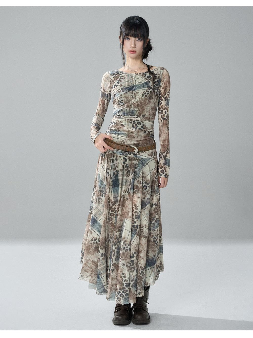 LADYGHOST Ghost Print Long Sleeve Slim Waist Women&