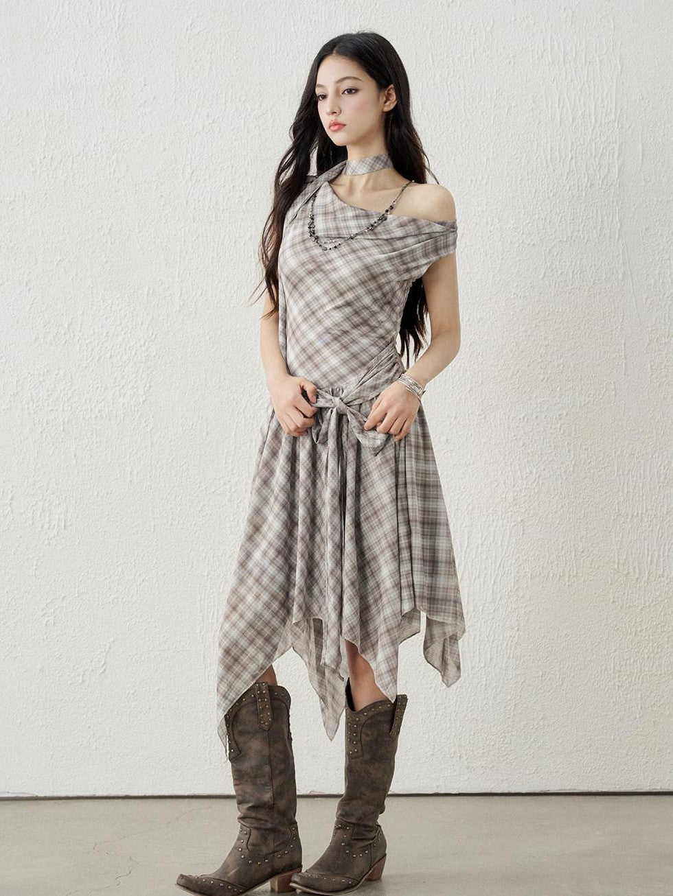 LADYGHOST Ghostly Asymmetric Plaid One Shoulder Cinched Waist Women&