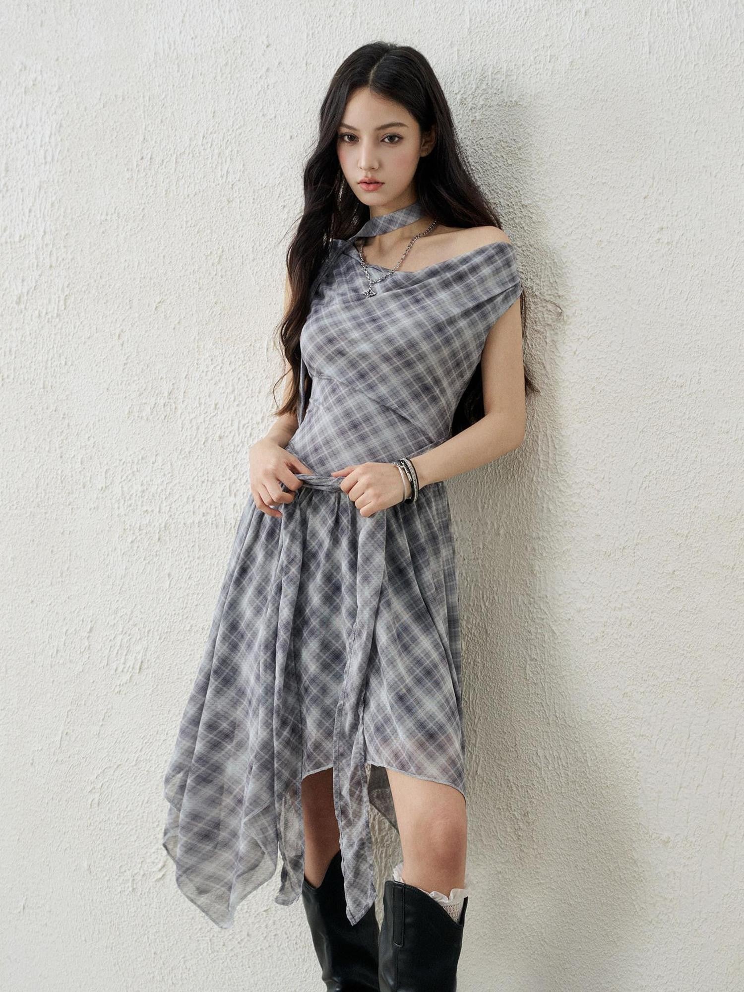 LADYGHOST Ghostly Asymmetric Plaid One Shoulder Cinched Waist Women&