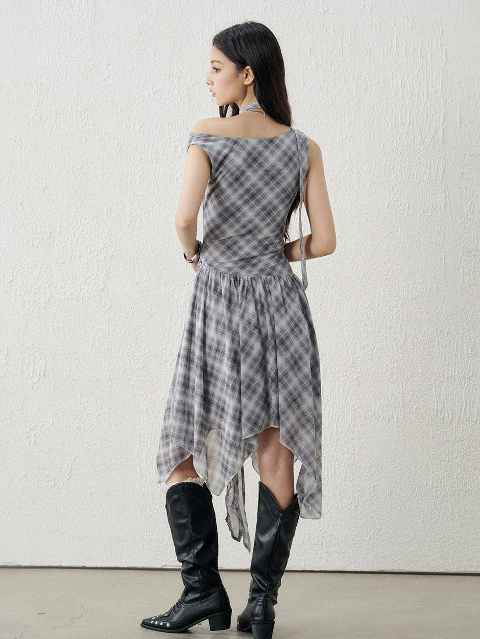 LADYGHOST Ghostly Asymmetric Plaid One Shoulder Cinched Waist Women&