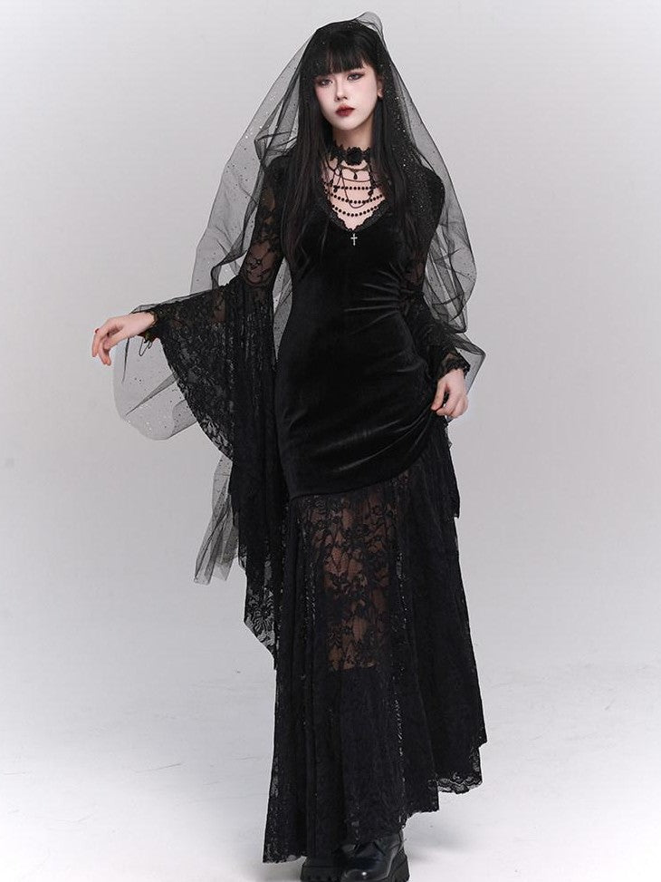 LADYGHOST Ghostly Gothic Lace Figure Flattering Women&