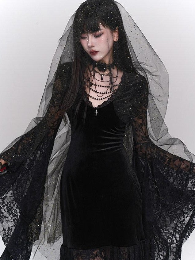 LADYGHOST Ghostly Gothic Lace Figure Flattering Women&