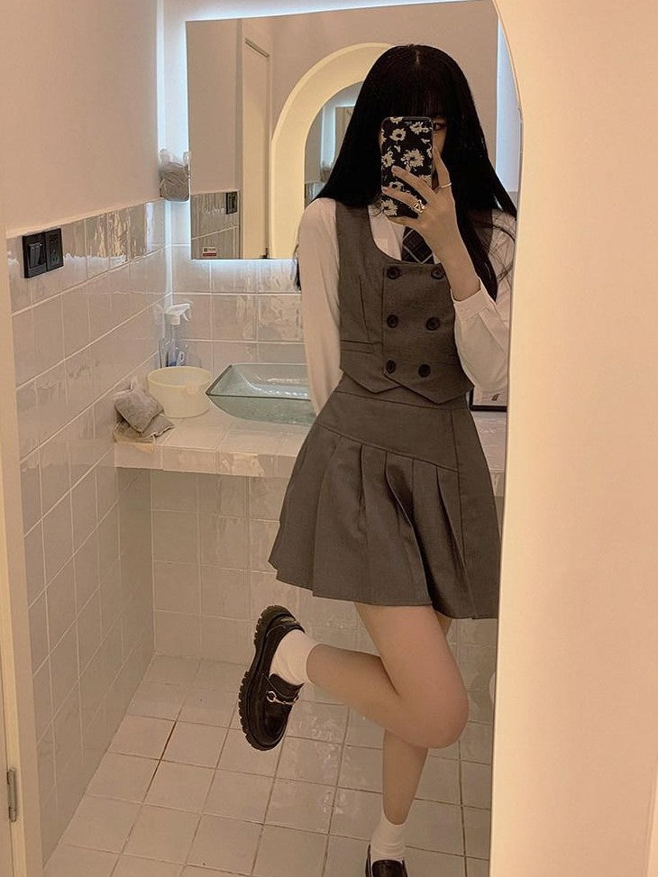 LADYGHOST White Layered Jk Vest And Long Sleeve School Shirt Women&