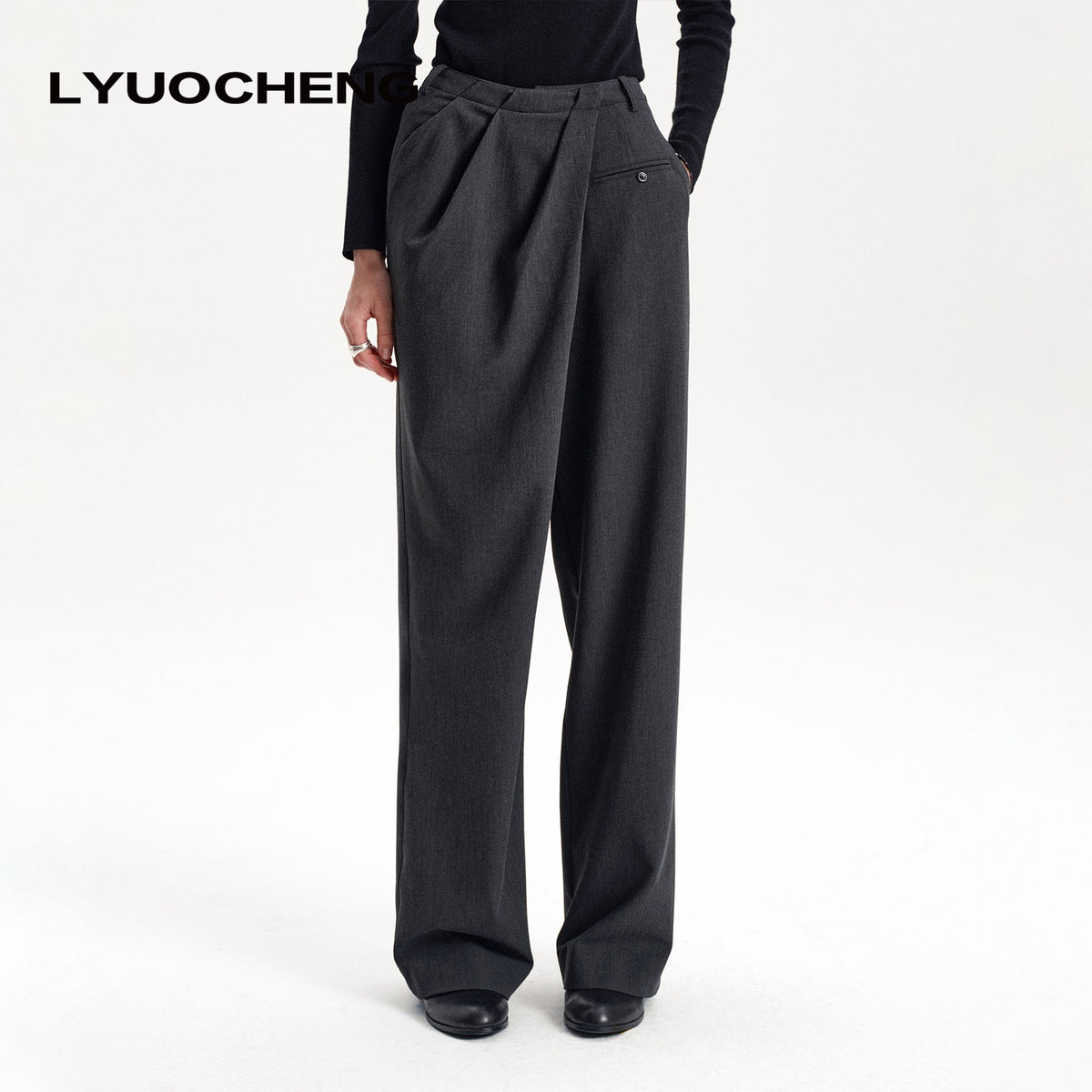 LYUOCHENG_Asymmetric_Pleated_Lyocell_Straight_Leg_Women&