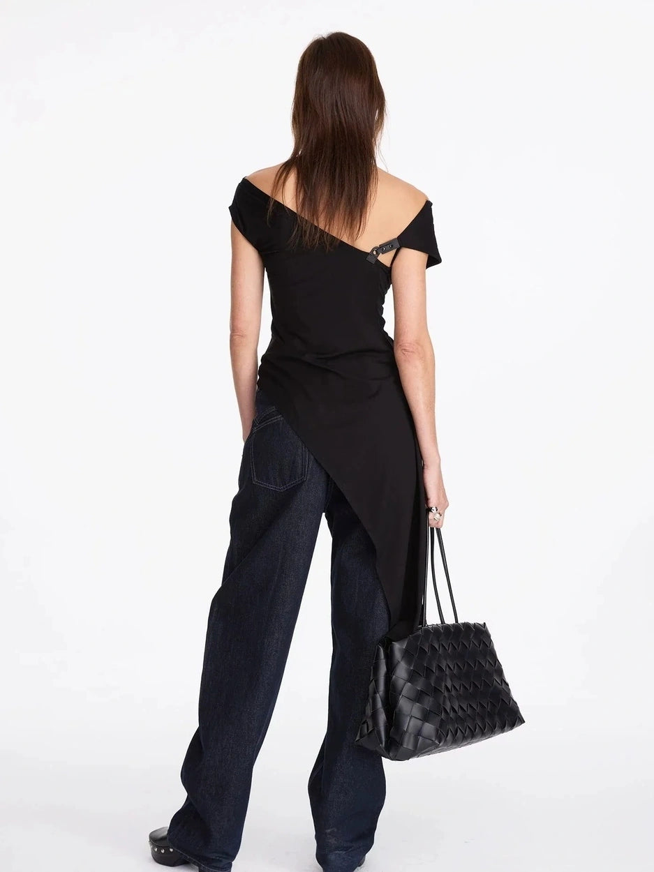 LYUOCHENG Asymmetric V-neck Sleeveless Top