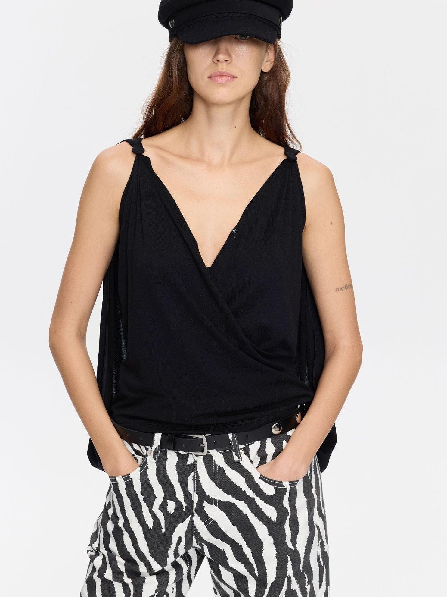 LYUOCHENG Backless Cross Cape V-neck Strappy Loose Breathable Women&