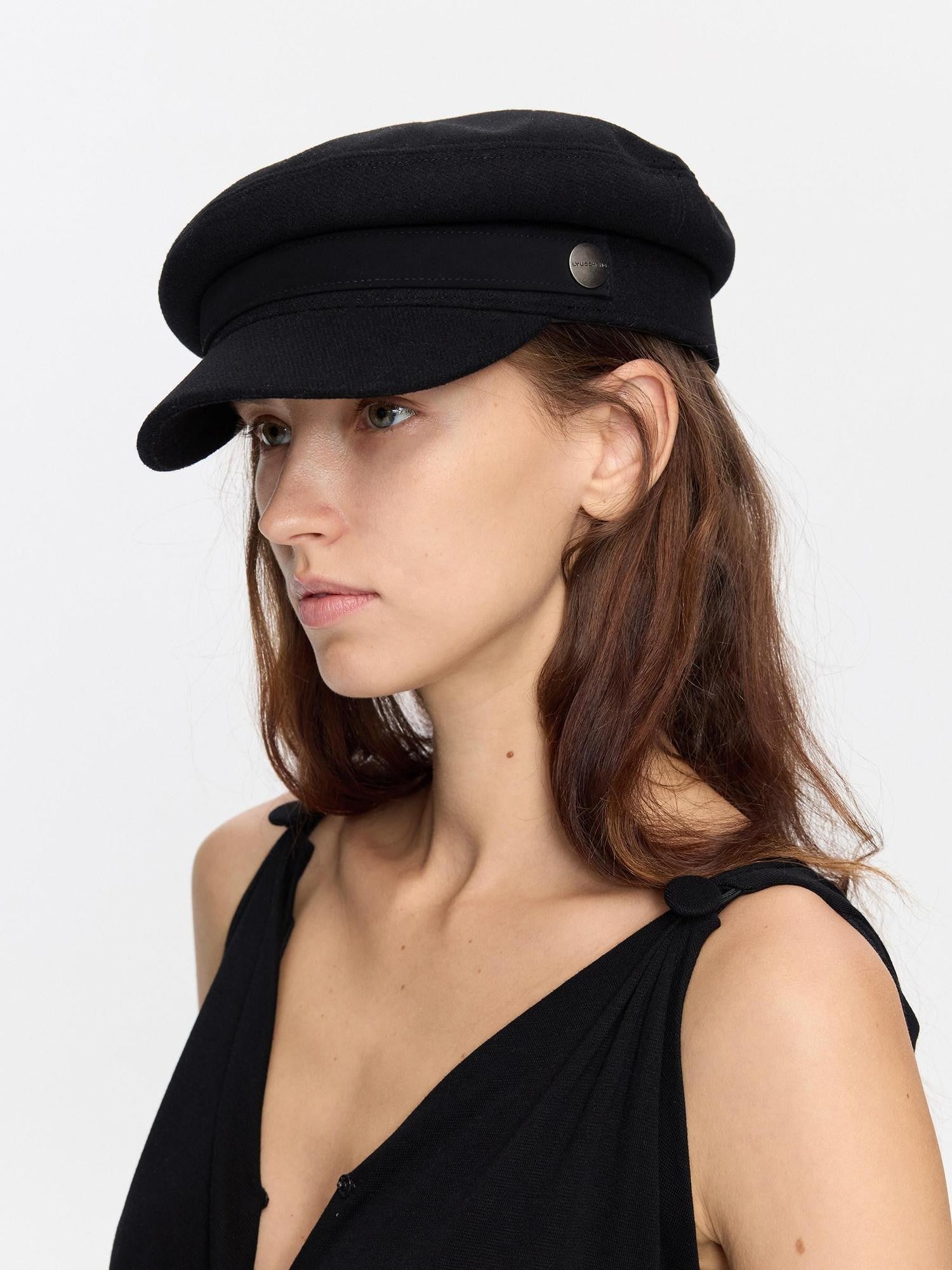 LYUOCHENG Black Adjustable Flat Top Stiff Short Brim Casual Women&