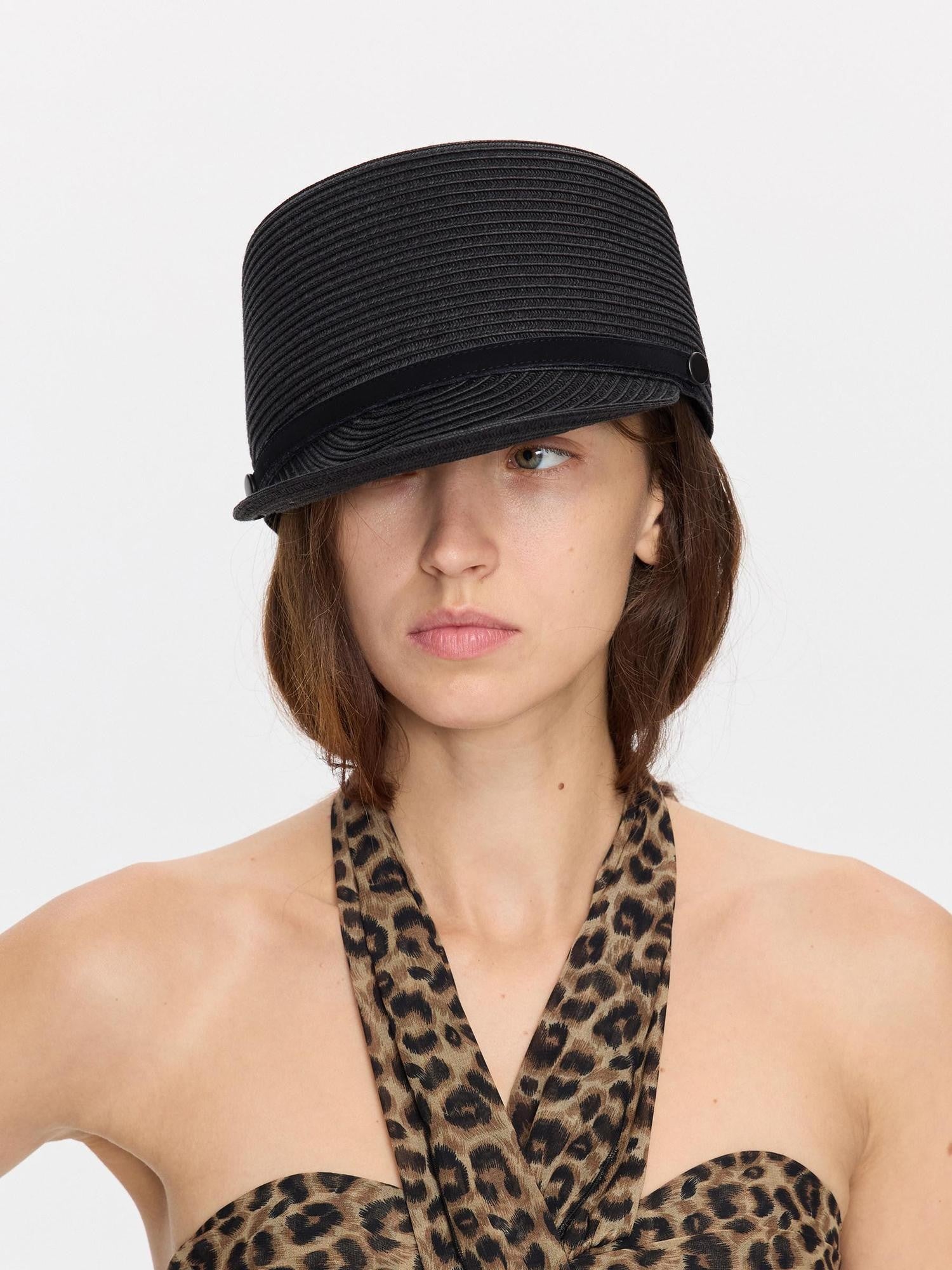 LYUOCHENG Black Breathable Woven Flat Top Wide Brim Riding Pleated Women&