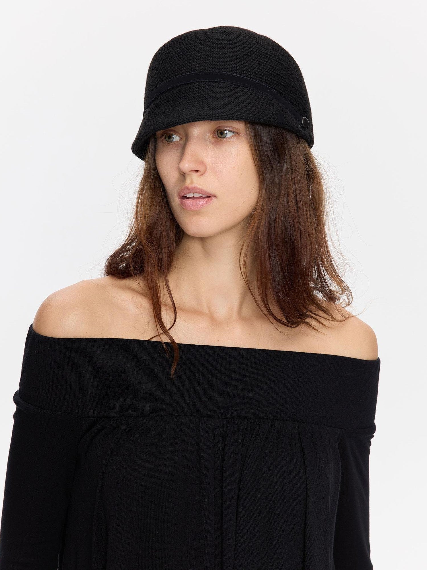 LYUOCHENG Black Knitted Structured Pleated Wide Brim Women&