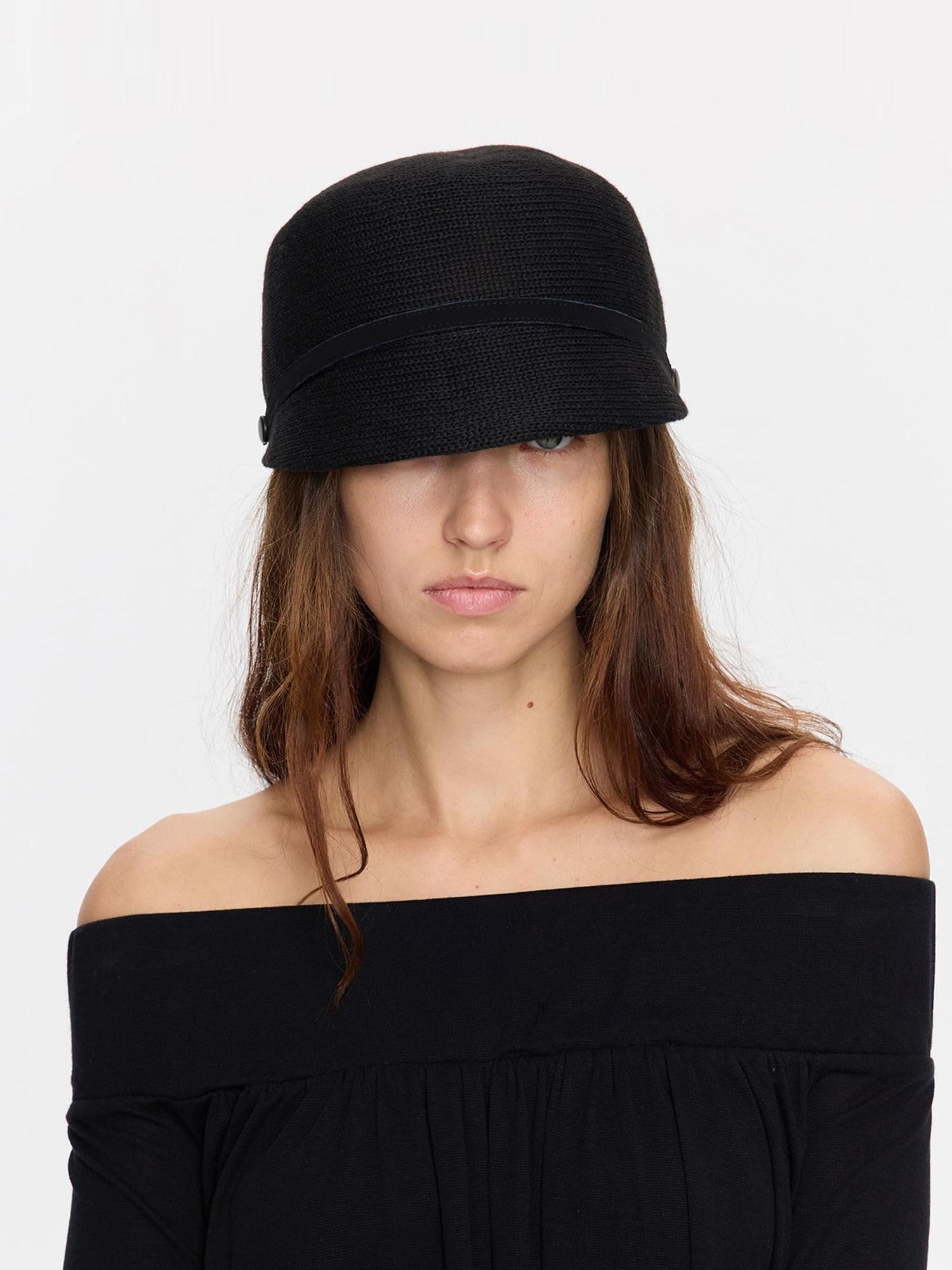 LYUOCHENG Black Knitted Structured Pleated Wide Brim Women&