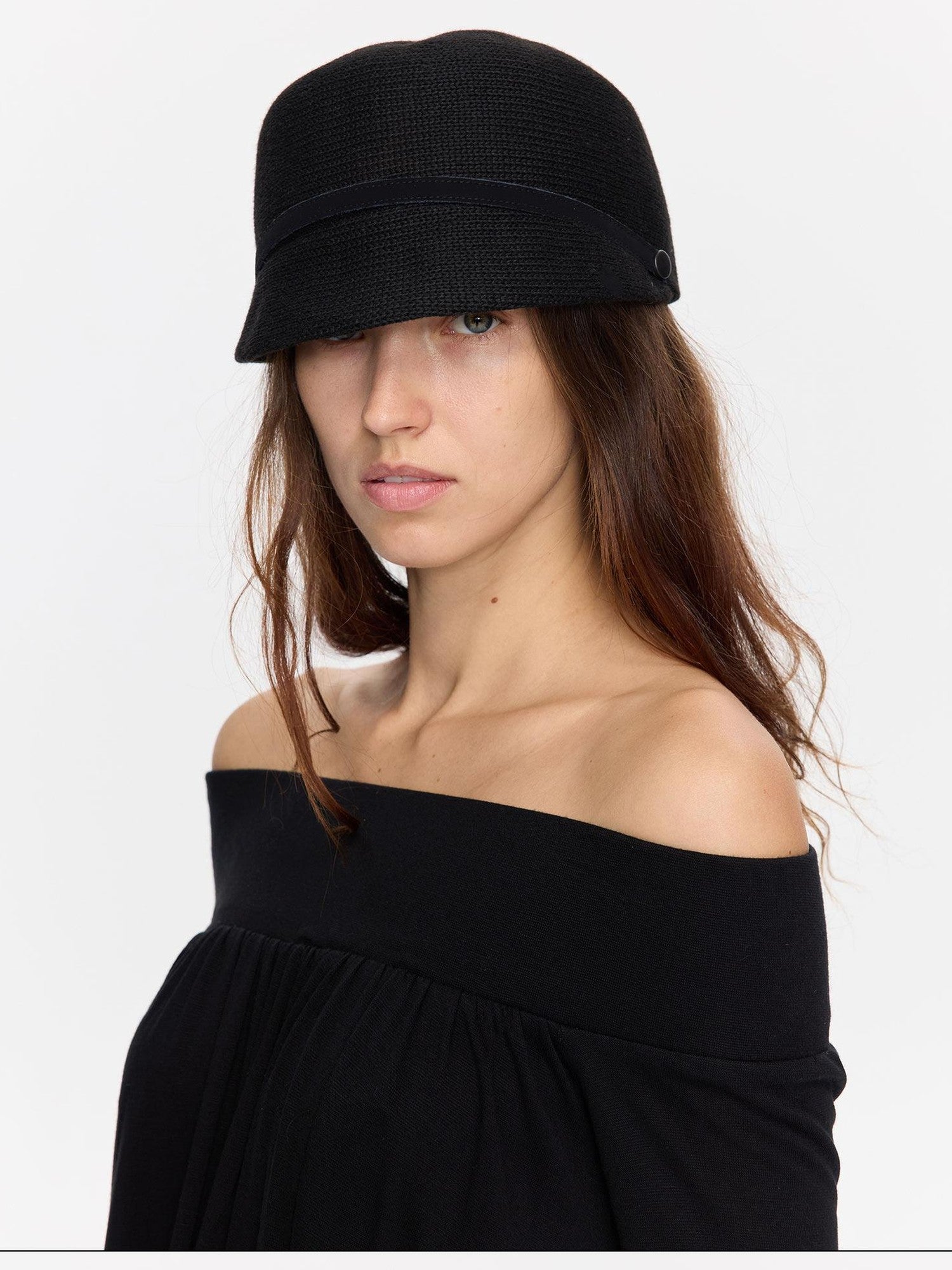 LYUOCHENG Black Knitted Structured Pleated Wide Brim Women&