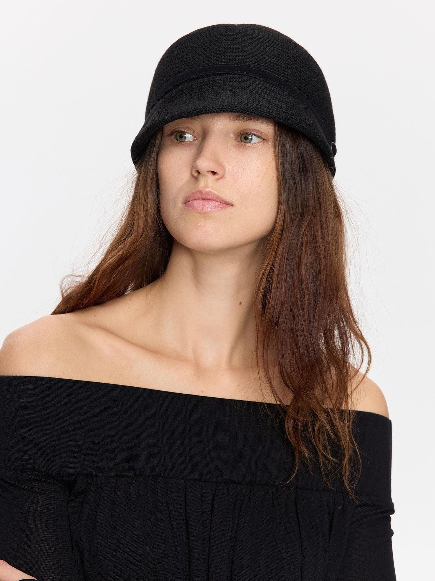 LYUOCHENG Black Knitted Structured Pleated Wide Brim Women&