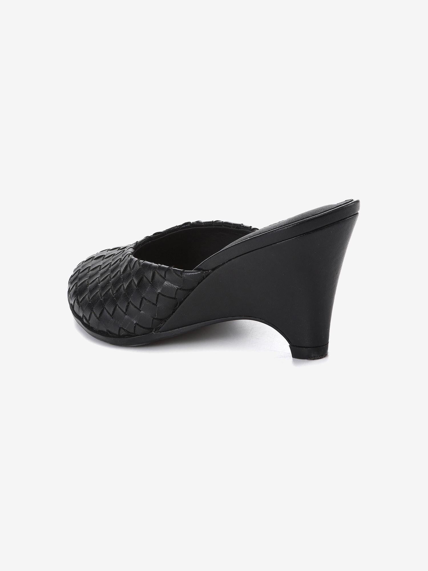 LYUOCHENG Black Woven Pointed Toe Wedge Women&